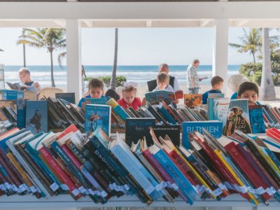 Wie du eine nachbarschaftliche strandbibliothek aufbaust und nachhaltig lesefreude für kinder und erwachsene sicherstellst